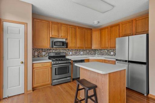 15826 Frisian Lane, Apple Valley, MN 55124