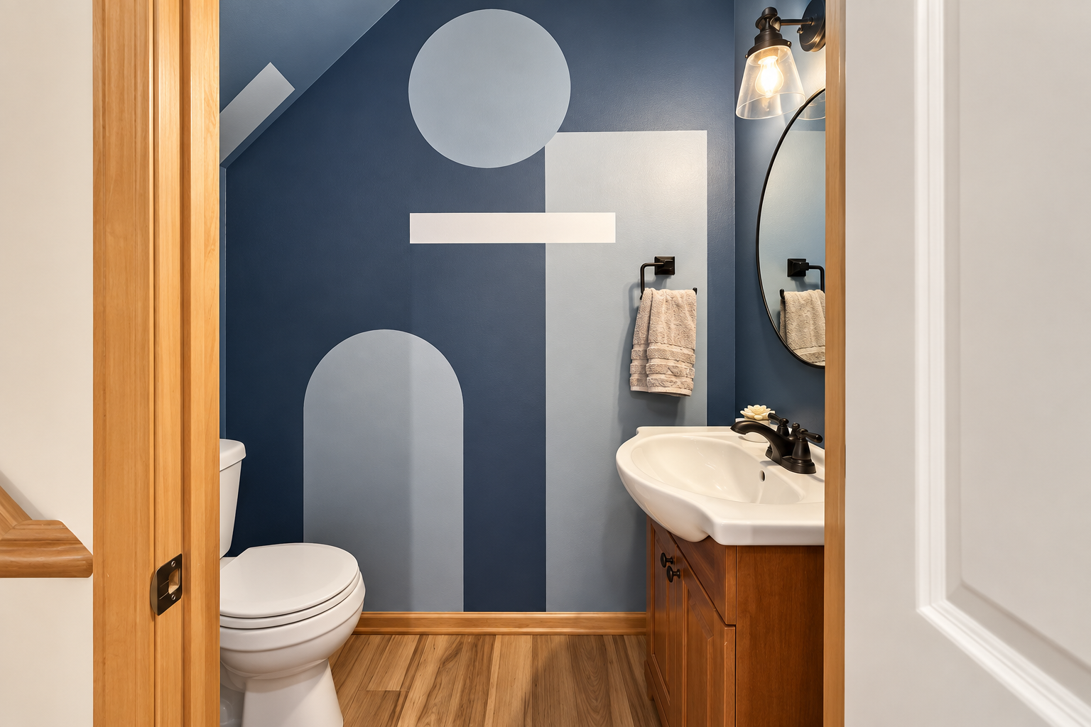 Main Level 1/2 Bath.png