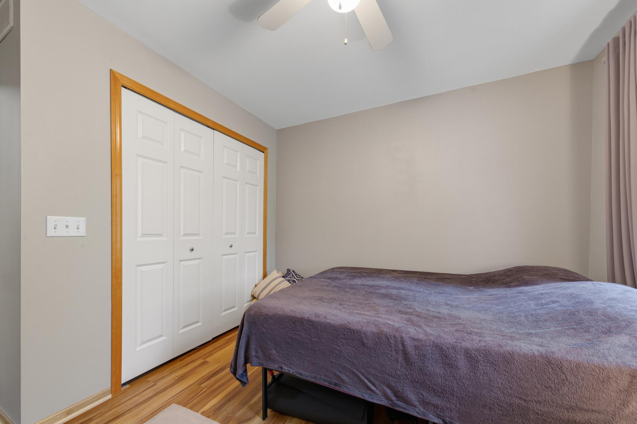 25_23 bedroom 1.jpg