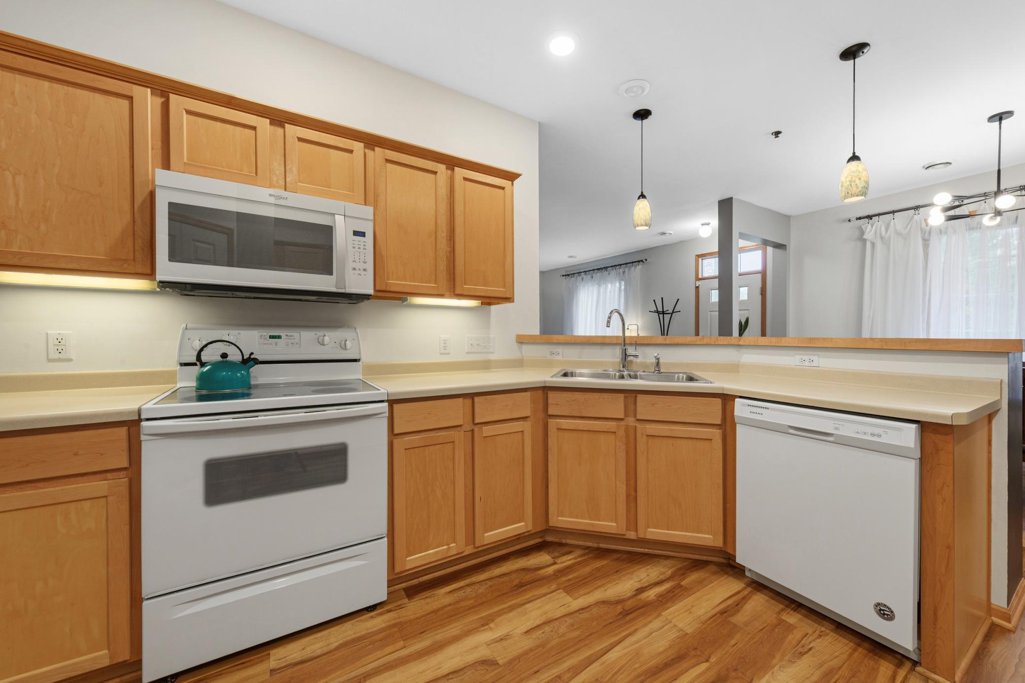 16_14 kitchen.jpg