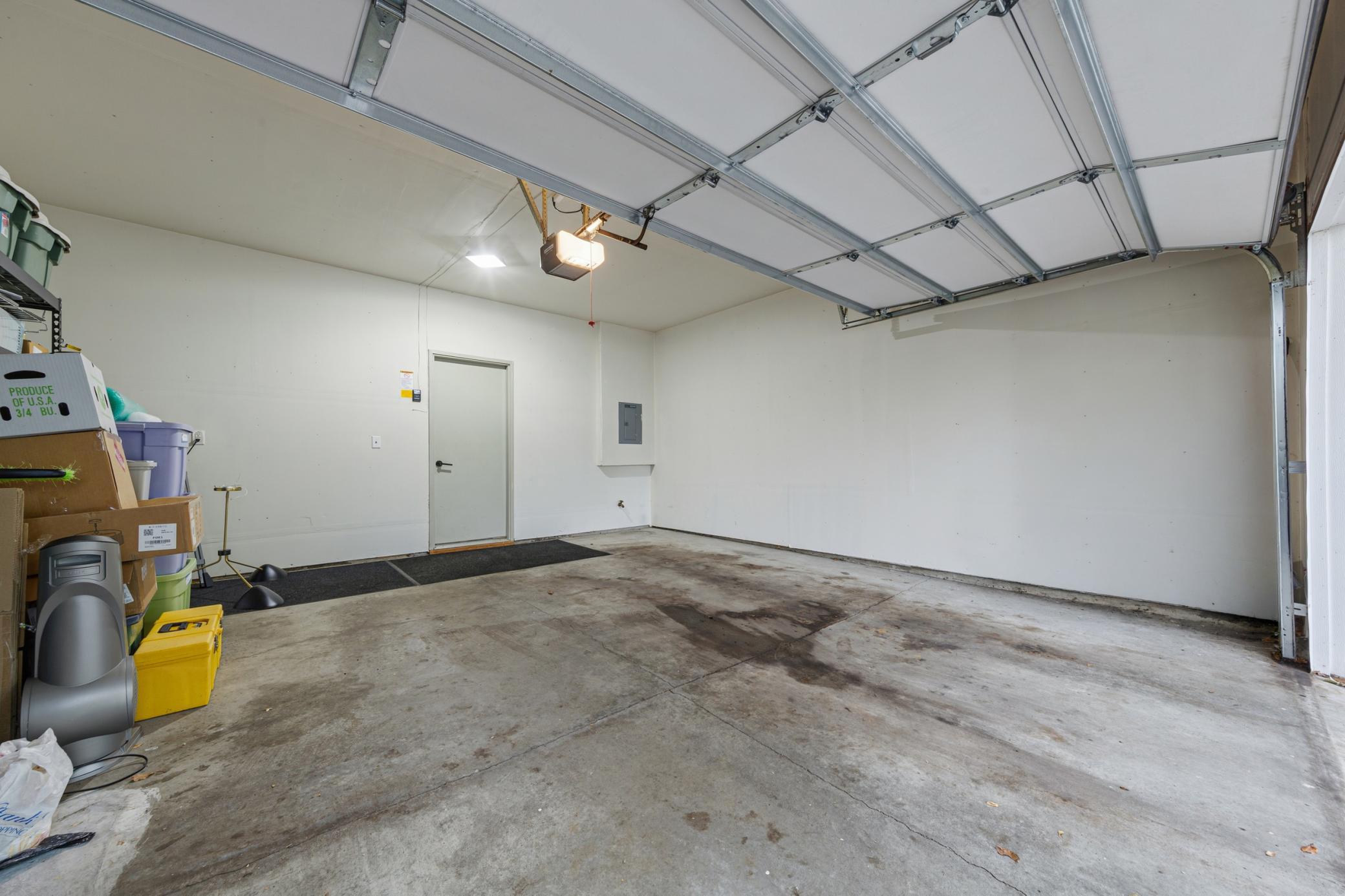 34_32 garage.jpg