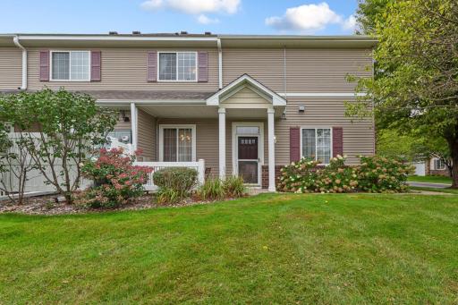 738 Maple Hills Drive, J, Maplewood, MN 55117