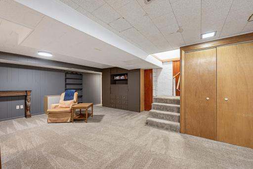 729 Juul Road SW, Hutchinson, MN 55350