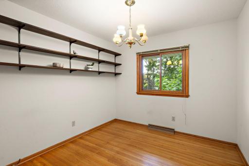 3521 W 103rd Street, Bloomington, MN 55431