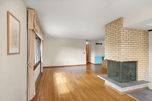 3521 W 103rd Street, Bloomington, MN 55431