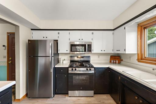 3521 W 103rd Street, Bloomington, MN 55431