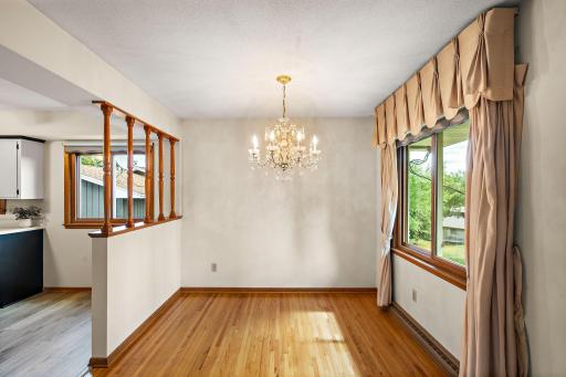 3521 W 103rd Street, Bloomington, MN 55431