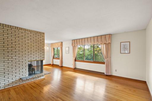 3521 W 103rd Street, Bloomington, MN 55431