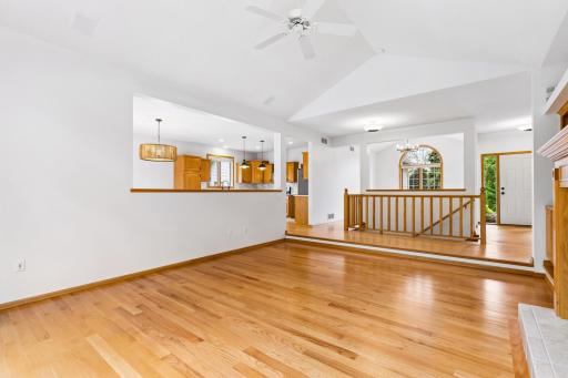 Fantastic open sight lines from the the front of the house to the back.