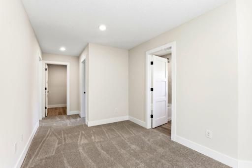 621 Kraewood Drive, Northfield, MN 55057