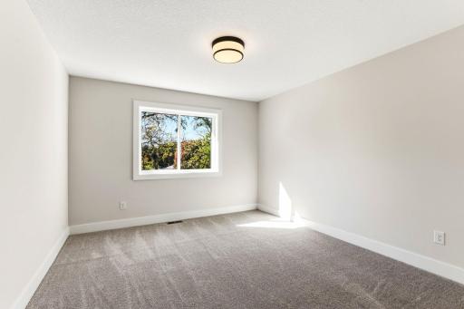 621 Kraewood Drive, Northfield, MN 55057