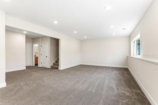 621 Kraewood Drive, Northfield, MN 55057