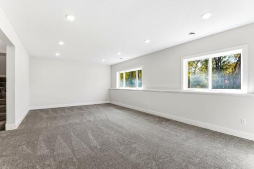 621 Kraewood Drive, Northfield, MN 55057