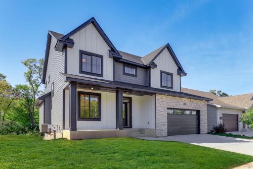 621 Kraewood Drive, Northfield, MN 55057