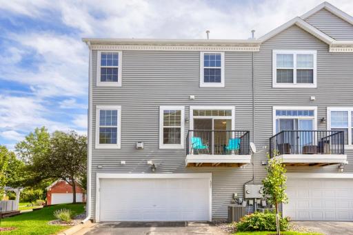 Great location near major highways, shopping and dining!