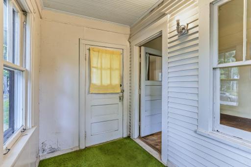 4718 Dupont Avenue N, Minneapolis, MN 55430