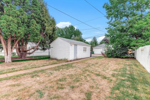 4718 Dupont Avenue N, Minneapolis, MN 55430