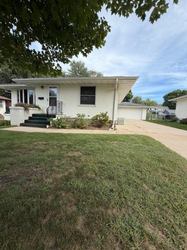 1212 8th Avenue NE, Brainerd, MN 56401