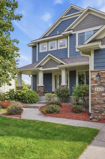 4-web-or-mls-4421 118th Ave NE-4.jpg