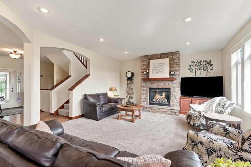 25-web-or-mls-4421 118th Ave NE-25.jpg
