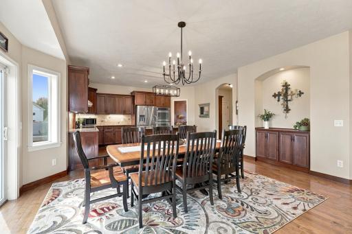 28-web-or-mls-4421 118th Ave NE-28.jpg