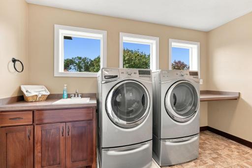 55-web-or-mls-4421 118th Ave NE-55.jpg