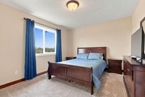 51-web-or-mls-4421 118th Ave NE-51.jpg