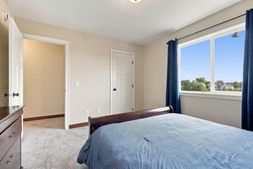 52-web-or-mls-4421 118th Ave NE-52.jpg
