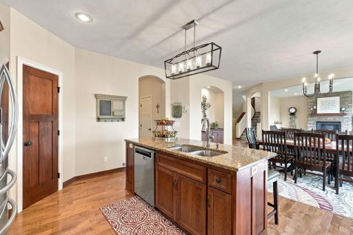 32-web-or-mls-4421 118th Ave NE-32.jpg