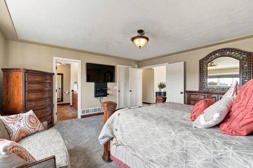 42-web-or-mls-4421 118th Ave NE-42.jpg