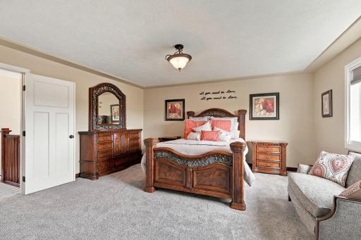 41-web-or-mls-4421 118th Ave NE-41.jpg