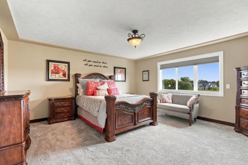 39-web-or-mls-4421 118th Ave NE-39.jpg