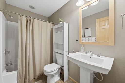 1617 Natures Court, Saint Cloud, MN 56304