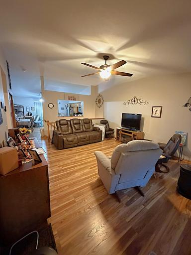 140 Orchard Manor Drive SE, Plainview, MN 55964