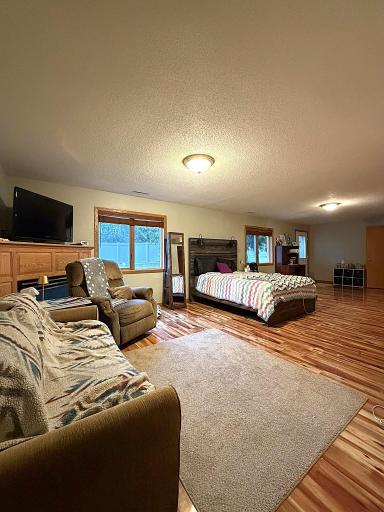 140 Orchard Manor Drive SE, Plainview, MN 55964