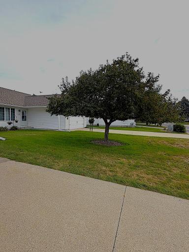 140 Orchard Manor Drive SE, Plainview, MN 55964