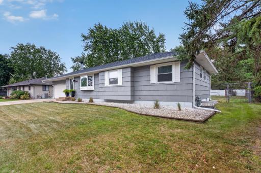 Affordable large rambler in great location