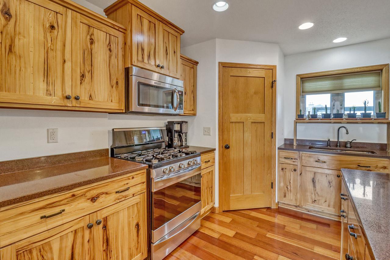 Kitchen1_6-g.jpg