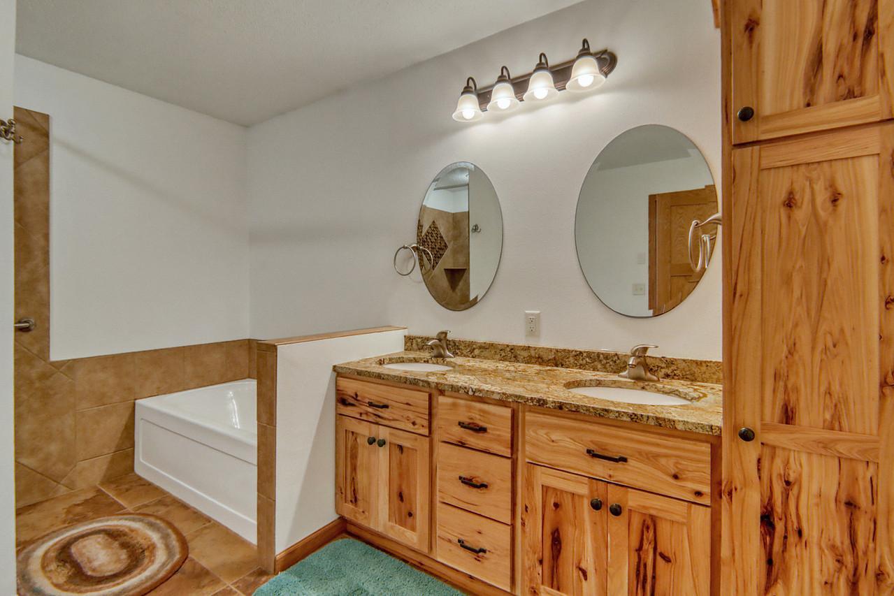 Primary Bathroom1_1-1280.jpg