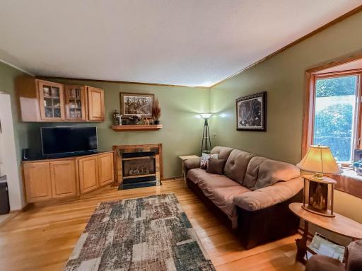 Main House Living Room - Hardwoods, Bay window, Gas Fireplace