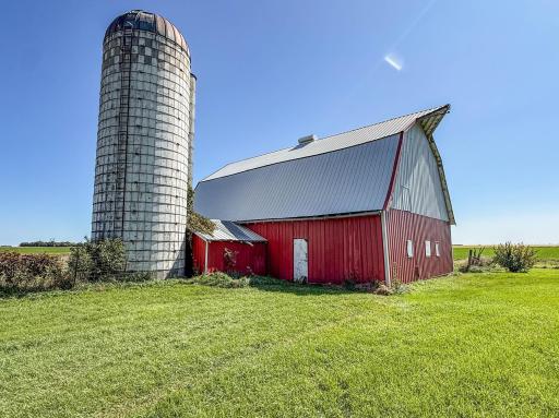 34x55 Red Barn with horse stalls & tac room - hydrant in barn