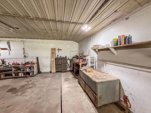 22x43 concrete floor work shop