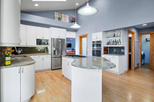 web_Kitchen 3.jpg