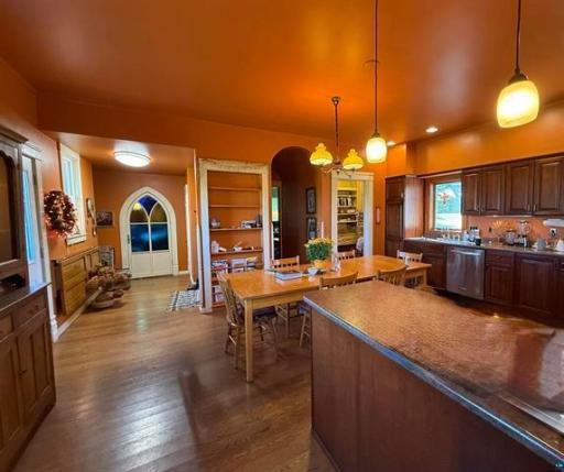 43264 160th Street, Mabel, MN 55954