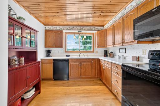 2727 26 7/8 Avenue, Mikana, WI 54857
