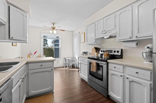 16-web-or-mls-3861 Gold Point #B-113.JPG