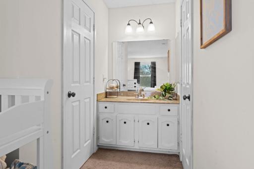 23-web-or-mls-3861 Gold Point #B-23.JPG