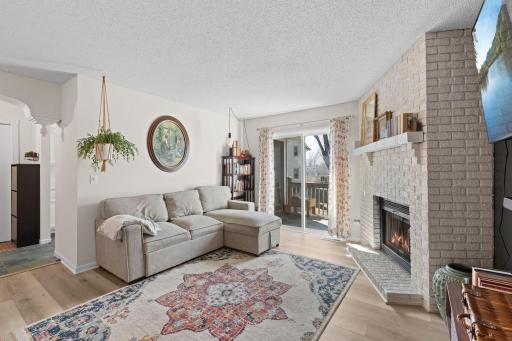 3861 Gold Point, B, Eagan, MN 55122