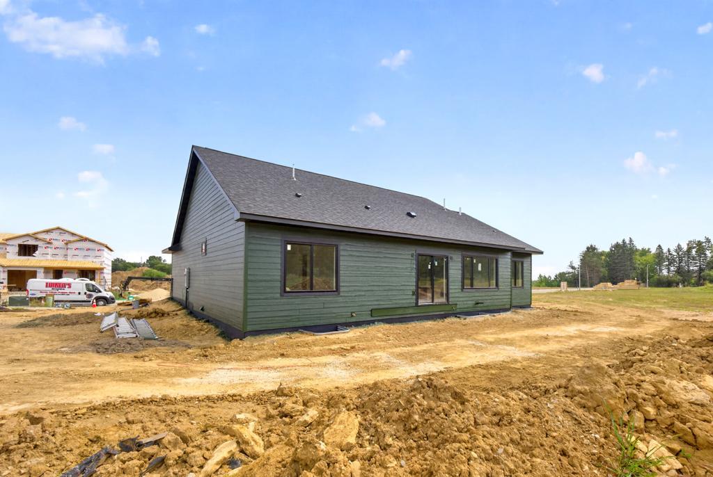 Under constrCompleted new construction 5 bed 3 bath walkout rambler for sale 2453 14th Ave SW Rochester MN 55902uction 5 bed 3 bath walkout rambler for sale 2453 14th Ave SW Rochester MN 55902