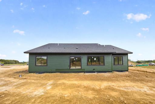 Completed new construction 5 bed 3 bath walkout rambler for sale 2453 14th Ave SW Rochester MN 55902